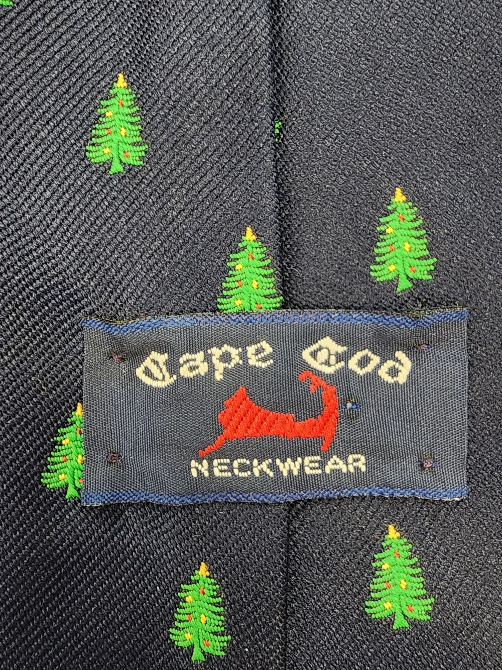 Cape Cod Neckwear Mens Vintage Christmas Tree Silk Tie Navy Blue